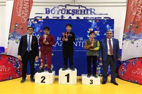 Gaziantep Büyükşehir’in düzenlediği satranç turnuvasının sonuçları belli oldu