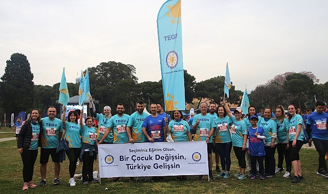TEGV çocuklara nitelikli eğitim desteği için Maraton İzmir'de