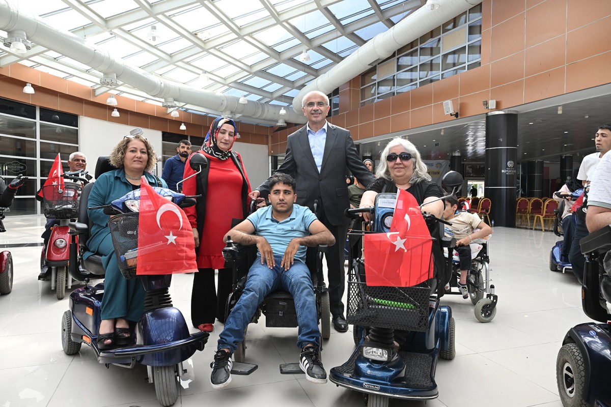 50 Adet Akülü Engelli Aracı Teslimi Yapıldı