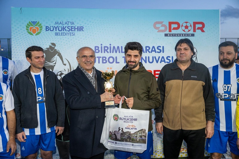 Büyükşehir Kurumlar Arası Futbol Turnuvası Tamamlandı