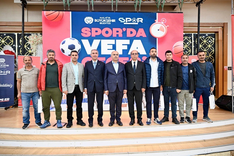 Büyükşehir Belediyesi Spora Emek Verenlere Vefa Gecesi Düzenledi