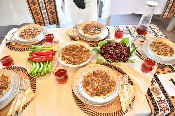 Yeşilyurt Festivali’nde Coğrafi İşaretli Kiraz Yapraği Sarmasi Yarıştı