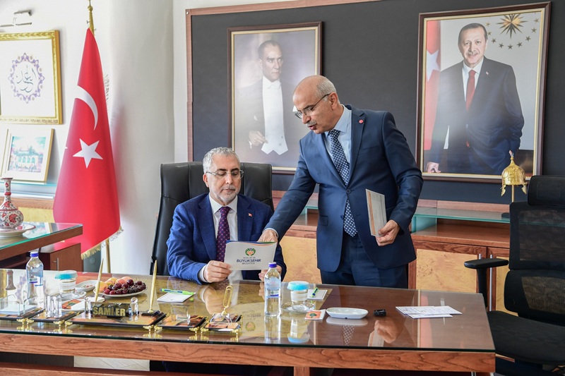 Bakan Işıkhan'dan Büyükşehir Belediyesi’ne Ziyaret