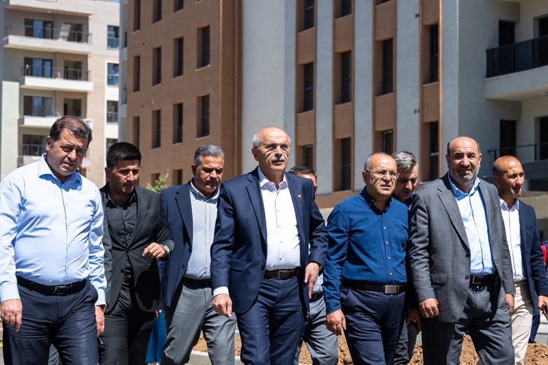 Büyükşehir, Kışla-Akpınar'da Ulaşımı Kesintisiz Hale Getirecek Yolu Açtı